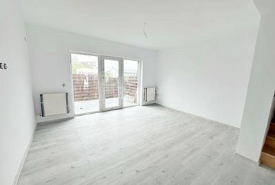Duplex cu 3 camere cu Canalizare în Păcurari - 1