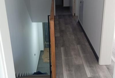 Casă cu 4 camere cu Canalizare în Exterior Vest - 3