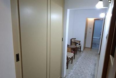 Apartament cu 3 camere decomandat în Eremia - 11