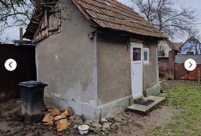 Casă cu 3 camere în Tauț