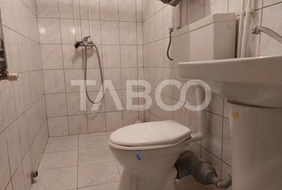 Casă cu 3 camere cu Canalizare în Cisnădie - 1