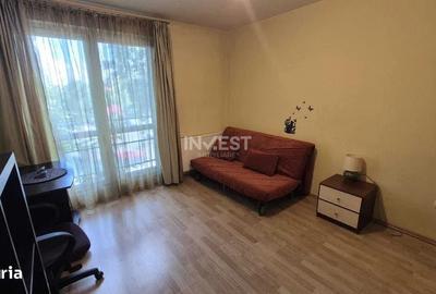 Apartament cu 3 camere semidecomandat în Piața Unirii