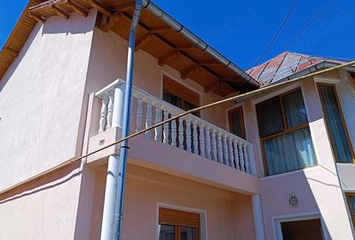 Casă cu 3 camere cu Teren 343 Mp în Poiana - 4