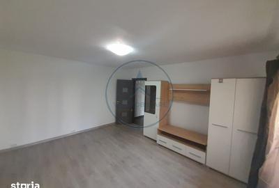 Apartament cu 2 camere semidecomandat, mobilat în Decebal