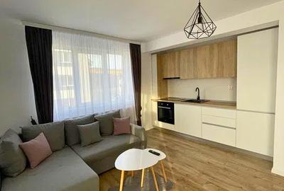 Apartament cu 3 camere semidecomandat în Florești - 2