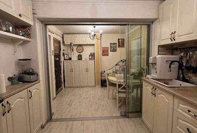 Apartament cu 3 camere, mobilat în Rovine - 2