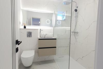 Apartament cu 2 camere decomandat în Noua