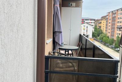 Apartament cu 2 camere decomandat în Roșu - 2