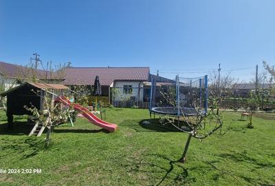 Duplex cu 3 camere cu Canalizare în Pecineaga - 8