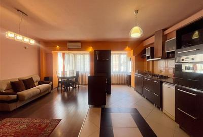 Apartament cu 3 camere decomandat, mobilat în Păcurari