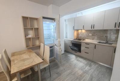 Apartament cu 2 camere decomandat în Parcul Carol
