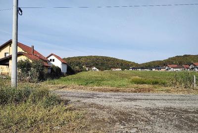 Teren de 4300 mp, în Central - 1