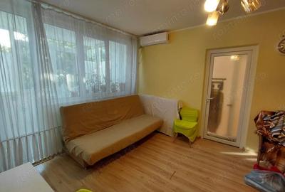 Apartament cu 3 camere semidecomandat în Țiglina 1 - 3