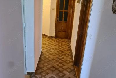 Apartament cu 4 camere decomandat în Central - 3