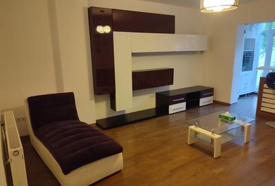Apartament cu 2 camere decomandat în Ștrand