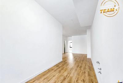 Apartament cu 3 camere decomandat în Lenin