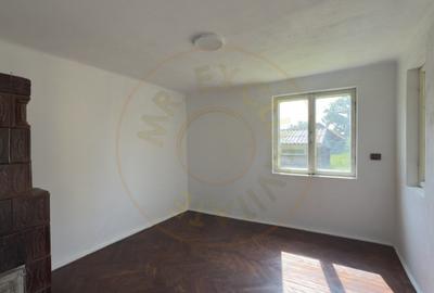 Casă individuală cu 3 camere cu Canalizare în Căteasca - 2