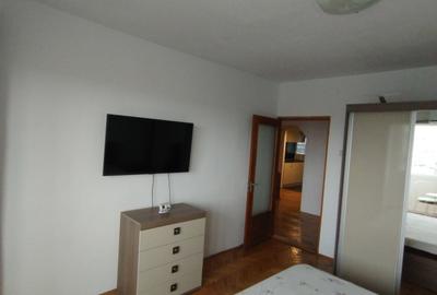 Apartament cu 3 camere decomandat în Tomis III - 12
