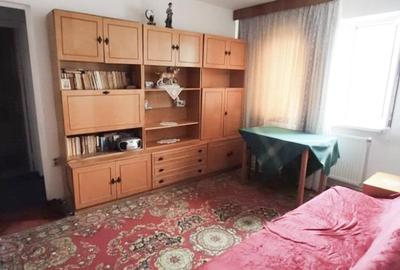 Apartament cu 2 camere semidecomandat în Obor