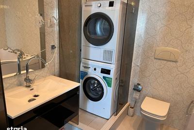 Apartament cu 3 camere decomandat în Văcăresti