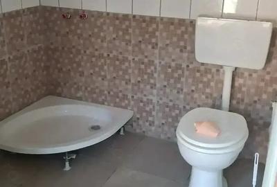 Casă cu 4 camere cu Teren 750 Mp în Central