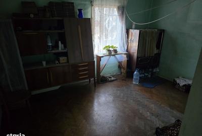 Casă cu 3 camere în Mureșeni