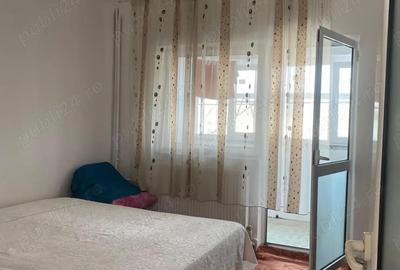 Apartament cu 4 camere decomandat în Micro 21 - 4
