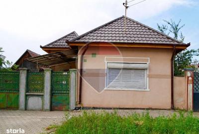 Casă cu 4 camere în Central