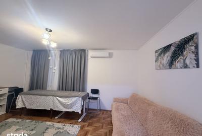 Apartament cu 3 camere în Drumul Taberei