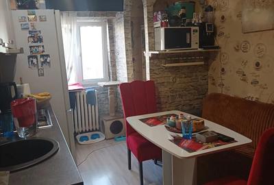 Apartament cu 2 camere decomandat în Central - 7