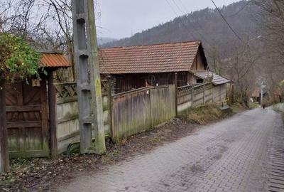Casă cu 3 camere în Central