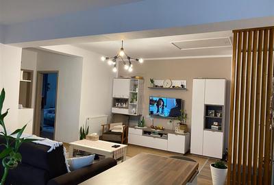 Apartament cu 3 camere decomandat în Giroc