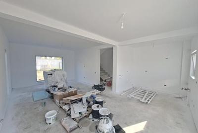 Casă individuală cu 5 camere cu Canalizare în Sânpetru - 12