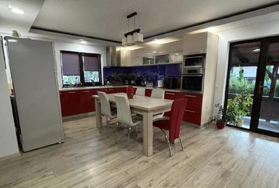 Casă cu Teren 550 Mp în Central - 3