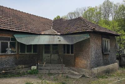 Casă cu 4 camere în Ciuntești - 2