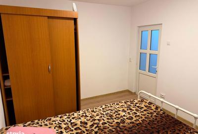 Apartament cu 2 camere decomandat în Rahova - 2