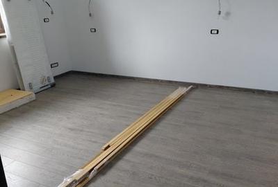 Casă cu 2 camere cu Teren 100 Mp în Central