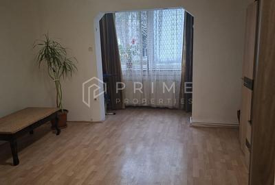 Apartament cu 3 camere decomandat în Dâmbu Pietros