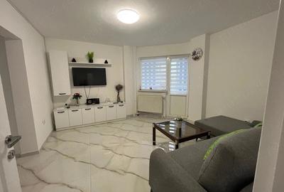 Apartament cu 2 camere semidecomandat în 9 Mai