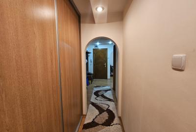 Apartament cu 3 camere decomandat în Soarelui - 14
