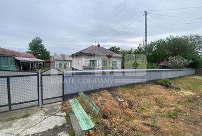Casă individuală cu 3 camere cu Canalizare în Bălinești