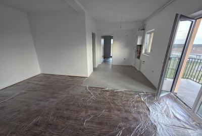 Apartament cu 2 camere semidecomandat în Moșnița Nouă