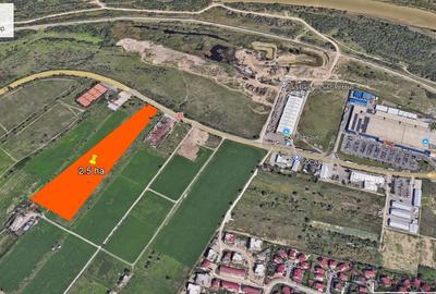 Teren de 25100 mp, în Central