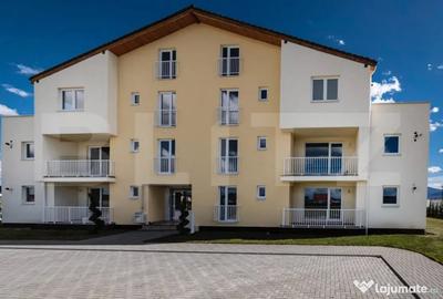Apartament cu 2 camere decomandat în Sânpetru
