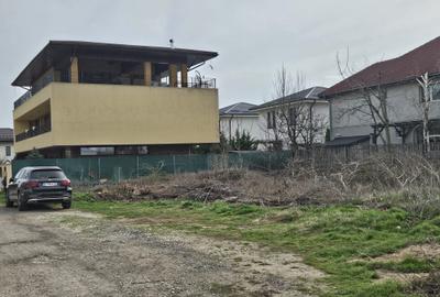 Teren Construcții intravilan de 690 mp, în Odăi - 3