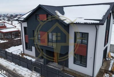 Casă cu 4 camere în Dumbrăveni - 1