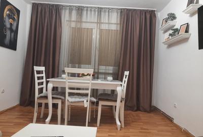 Apartament cu 2 camere nedecomandat în Central