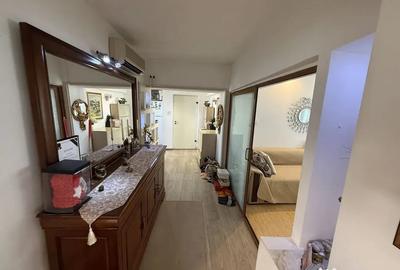 Apartament cu 3 camere decomandat în ICIL