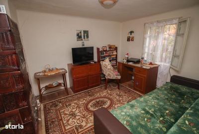 Casă cu 4 camere în Valea Alba