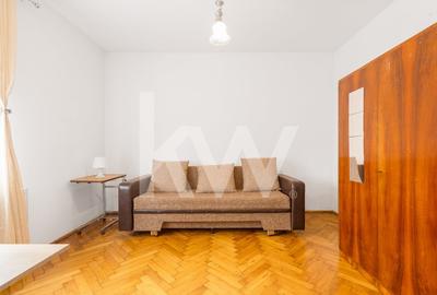 Apartament cu 2 camere nedecomandat, mobilat în Tractorul